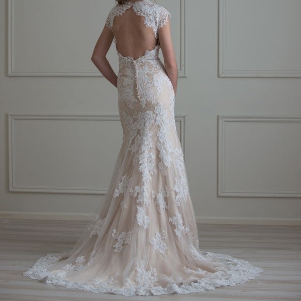 Emmaline Bridal 'Alva' Wedding Gown